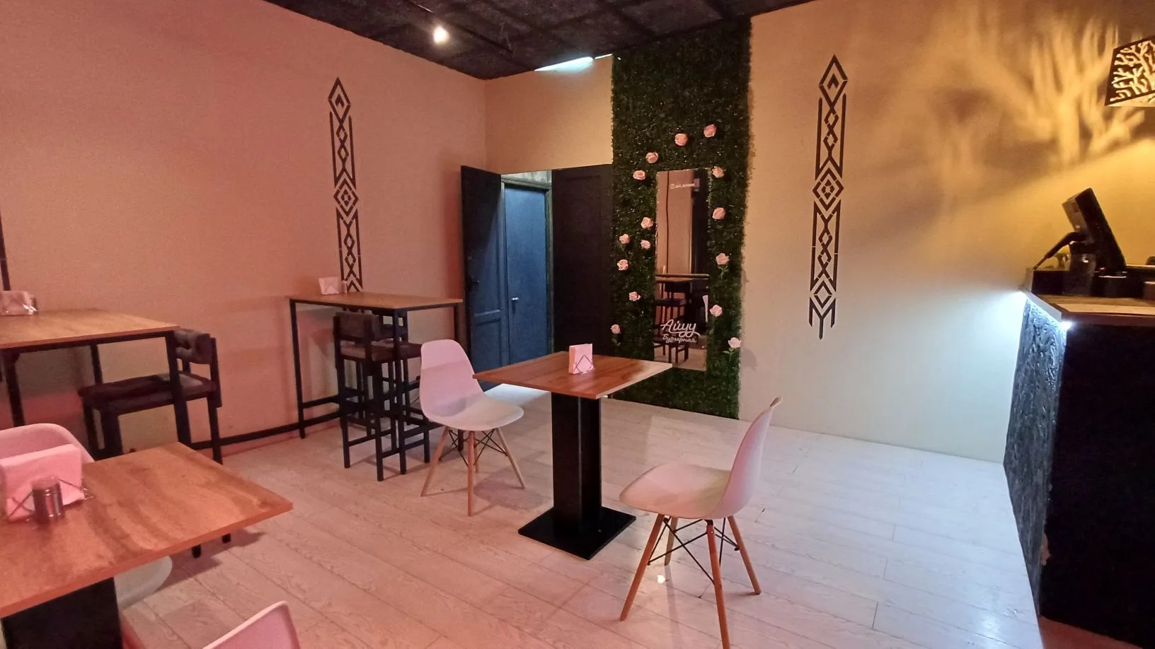Kafe Aiuu 3