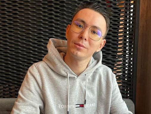 1. Евгений Окороков