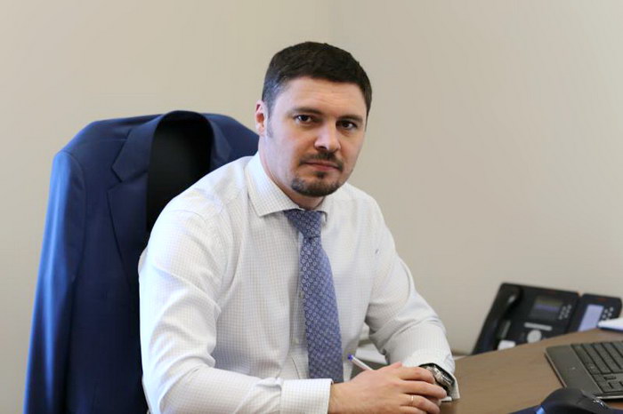 Максим Каданцев