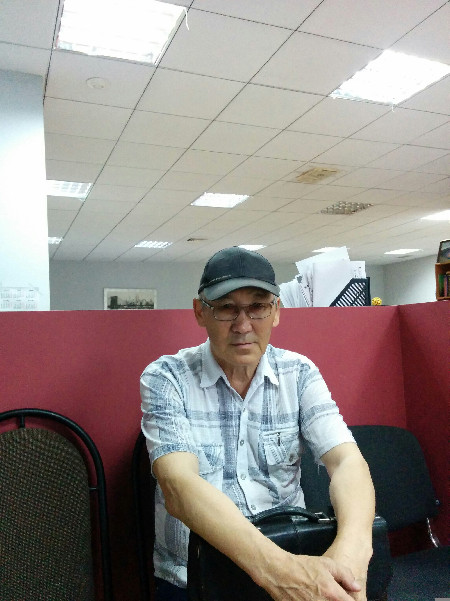 Николай Ребров