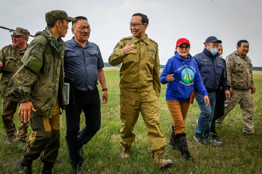 главы нюр